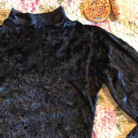 💕 Black mesh & velvet bodysuit black size S NWOT - Picture 2 of 10